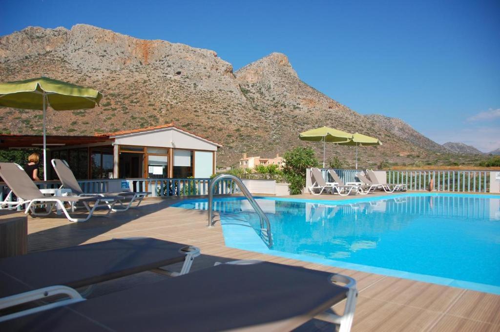 Cathrin Suites Stavros  Luaran gambar
