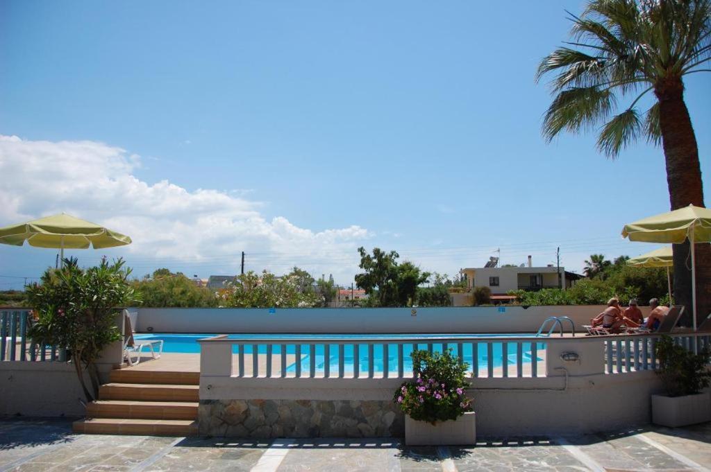 Cathrin Suites Stavros  Luaran gambar