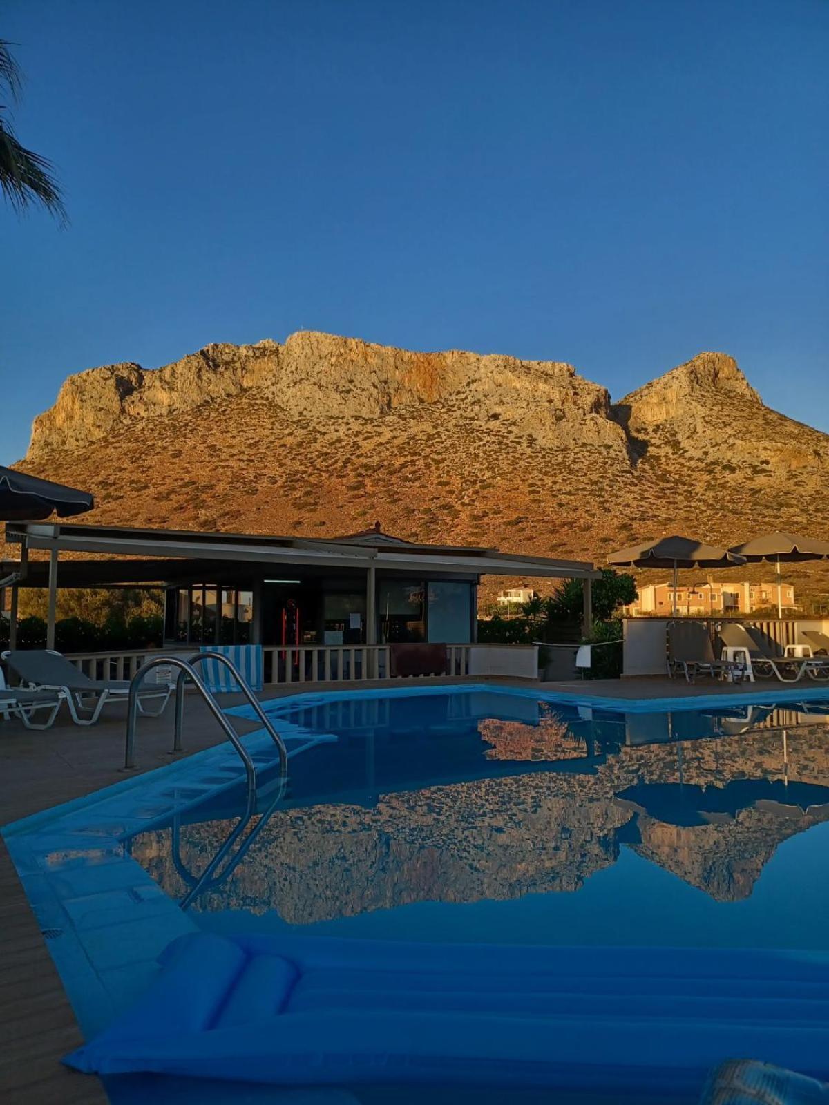 Cathrin Suites Stavros  Luaran gambar